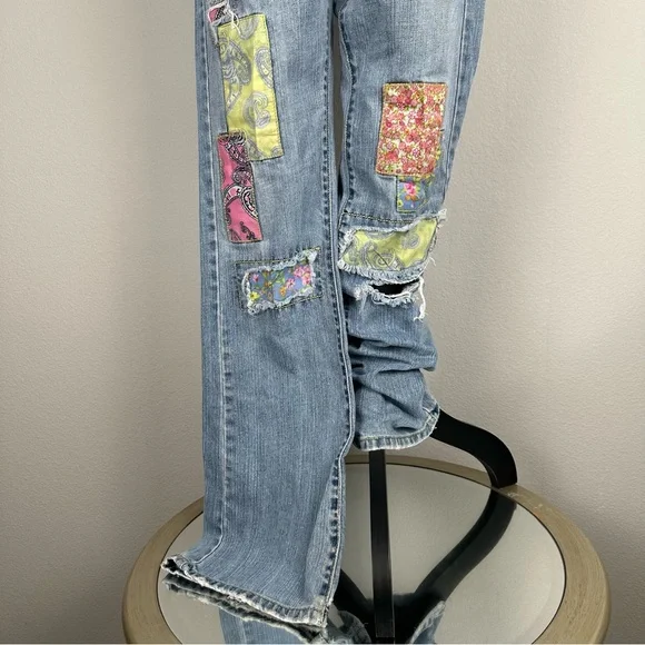 Vintage Levis 513 Floral Patchwork Bootcut Jeans Size 7M Distressed Denim Boho - Picture 3 of 15